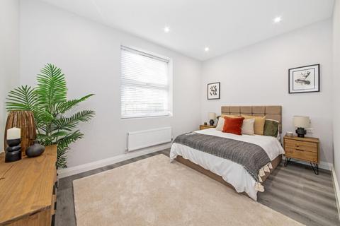 3 bedroom apartment for sale, Belvedere Road, Crystal Palace, SE19