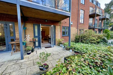 2 bedroom retirement property for sale, Caesars Place Godalming