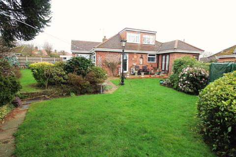 6 Burns Grove, Dudley, DY3 3BW
