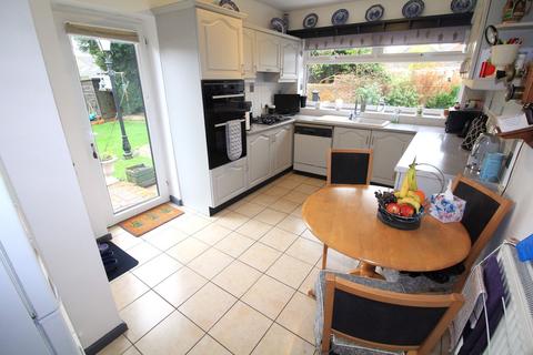 6 Burns Grove, Dudley, DY3 3BW