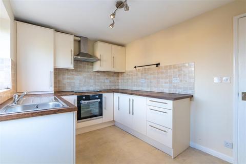 2 bedroom terraced house to rent, Launceston Close, Kingston Park. NE3