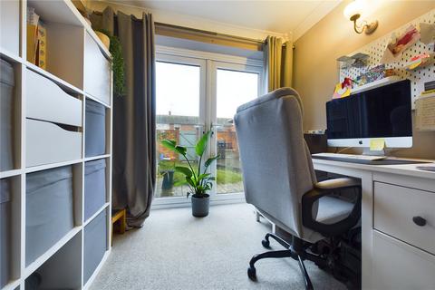 11 The Crescent, Theale, Reading, RG7 5DT
