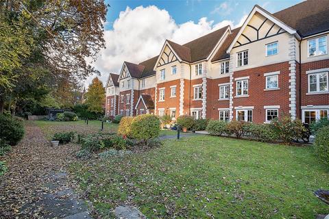 2 bedroom apartment for sale, Massetts Road, Surrey RH6