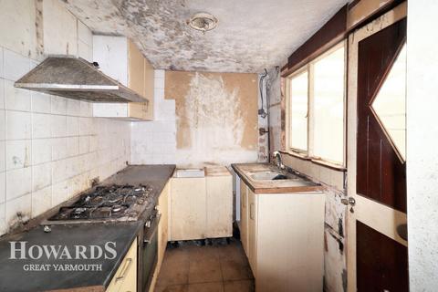 2 bedroom terraced house for sale, Waveney Road, Great Yarmouth