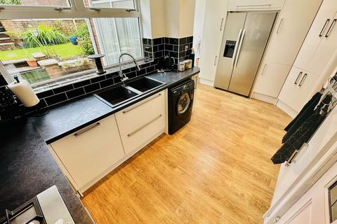35 Camberley Crescent, Wolverhampton, WV4 6QR