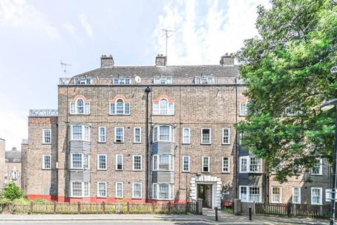 2 bedroom flat to rent, Albion Avenue, Clapham, London, SW8