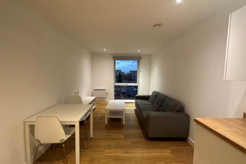 2 bedroom apartment to rent, Manchester M4