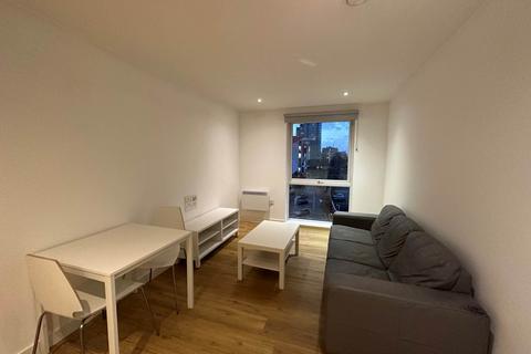 2 bedroom apartment to rent, Manchester M4