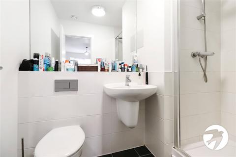 2 bedroom flat for sale, Little Brights Road, Belvedere, Kent, DA17