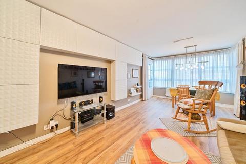 2 bedroom block of apartments for sale, Sunbury-on-Thames,  Surrey,  TW16