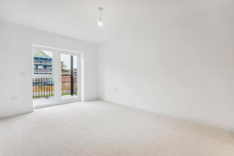 1 bedroom flat to rent, Aspen Road, Buckinghamshire HP10