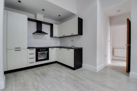 1 bedroom apartment for sale, London Road, Westcliff-on-Sea SS0