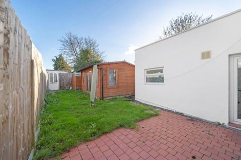 4 bedroom terraced house for sale, Streatham Road, London SW16