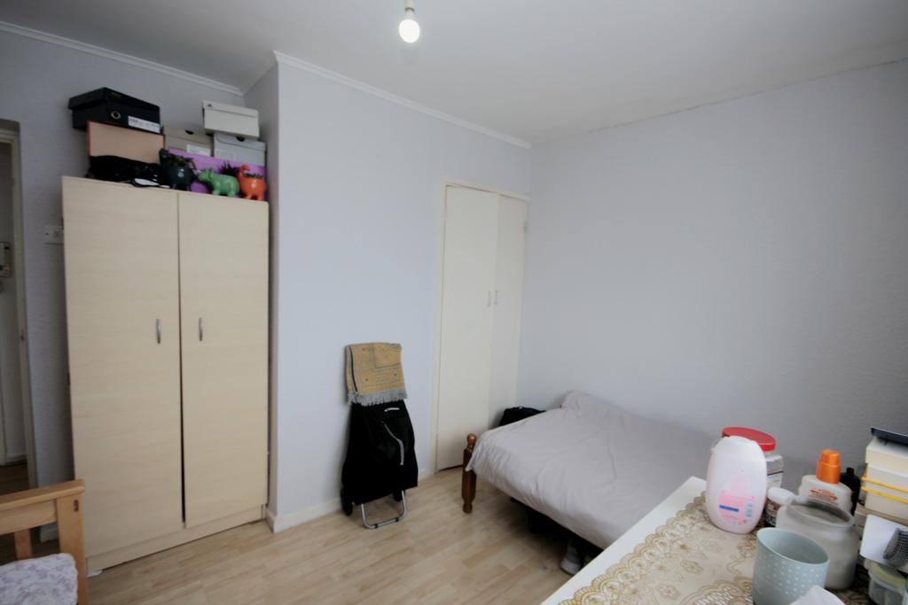 2 Bedroom Flat for Sale
