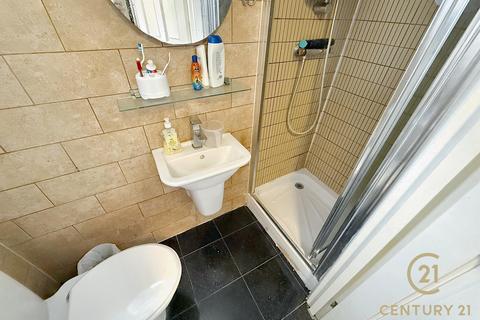 7 Beechcroft Close, Hounslow, TW5 9HW