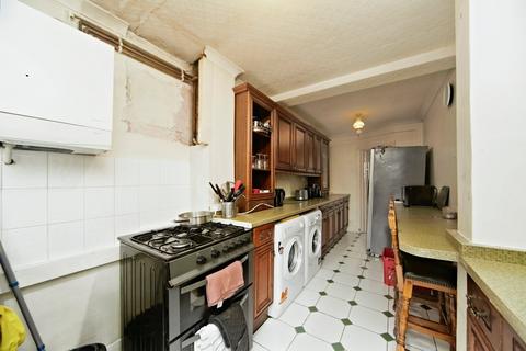 11 Cambridge Road, Mitcham, CR4 1DW