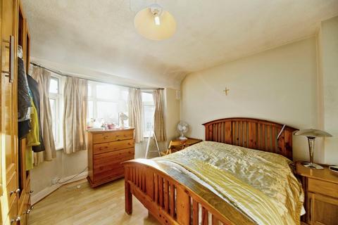 11 Cambridge Road, Mitcham, CR4 1DW
