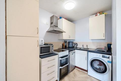 1 bedroom flat for sale, Thame,  Oxfordshire,  OX9