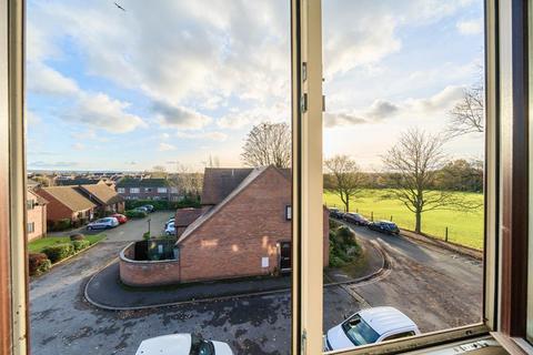 1 bedroom flat for sale, Thame,  Oxfordshire,  OX9
