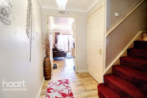 165 Queens Road, Walthamstow, London, E17 8PJ