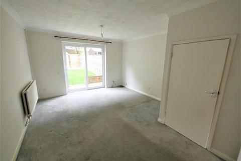 2 bedroom end of terrace house for sale, Foden Avenue, Ipswich