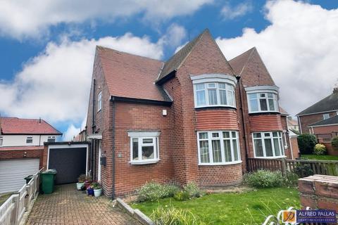 3 bedroom semi-detached house for sale, Kingarth Avenue, Seaburn