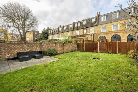 3 bedroom detached house for sale, Ravensmede Way, London W4