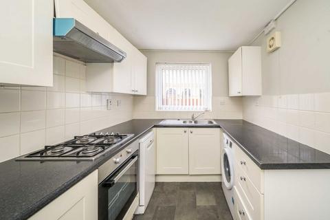 3 bedroom detached house for sale, Ravensmede Way, London W4