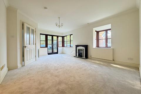 2 bedroom detached bungalow for sale, Pyrford Mews, Lymington SO41