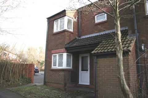 1 bedroom maisonette to rent, Slimbridge Close, Redditch