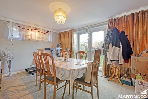 4 bedroom detached house for sale, Humber Road, Chelmsford