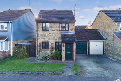 3 bedroom detached house for sale, Bouchers Mead, Chelmsford