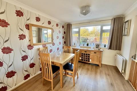 1 Amber Road, Corfe Mullen, Wimborne, BH21 3US