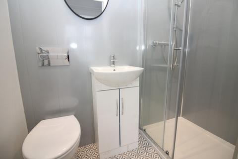 1 bedroom in a house share to rent, Wets Crescent, Darlington, County Durham