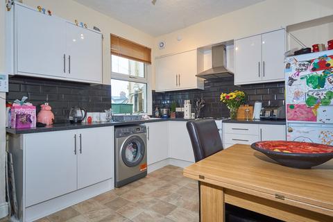 2 bedroom terraced house to rent, Lorrimore Avenue, Plymouth PL2