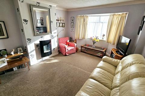 3 bedroom semi-detached house for sale, Wheelers Rise, Croughton