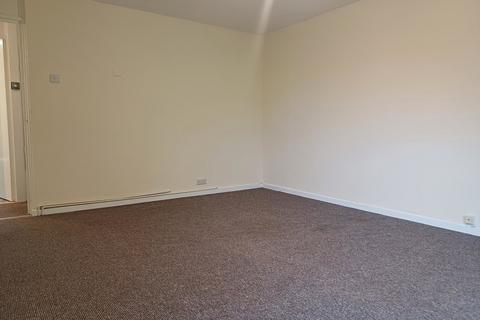 2 bedroom flat to rent, Delbury Court, Hollinswood