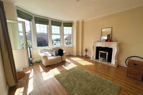 2 bedroom apartment to rent, Craneswater Avenue, Southsea