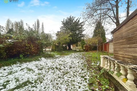 4 bedroom semi-detached house for sale, Eastbourne Avenue, Birmingham B34