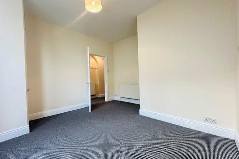 3 bedroom maisonette to rent, Desborough Road, St Judes, Plymouth