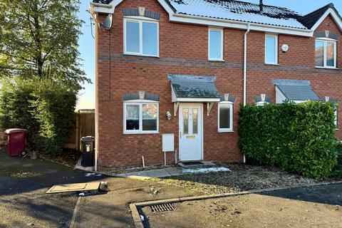 3 bedroom semi-detached house to rent, Lucas Road, Farnworth, Bolton, BL4