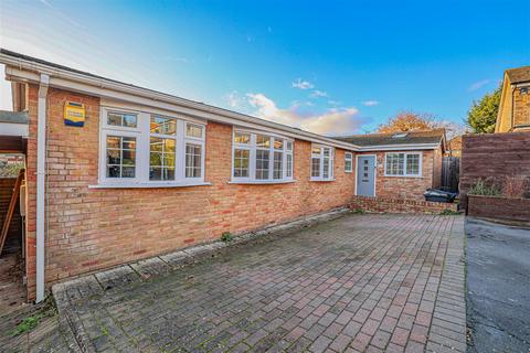 4 bedroom detached bungalow for sale, Parkhill Road, Hemel Hempstead