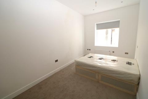 2 bedroom ground floor flat to rent, North Street, Dorking