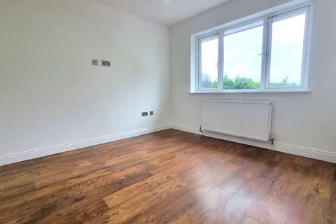 4 bedroom end of terrace house for sale, Long Elmes, Harrow