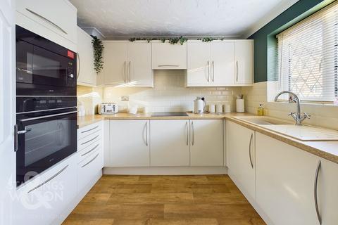 5 Comber Close, Scole, Diss, IP21 4DQ