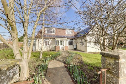 5 bedroom chalet for sale, Charmandean Road, Broadwater, Worthing