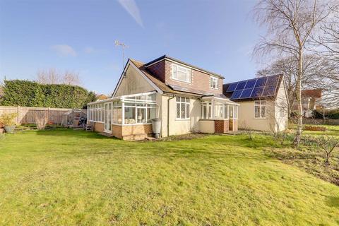 5 bedroom chalet for sale, Charmandean Road, Broadwater, Worthing