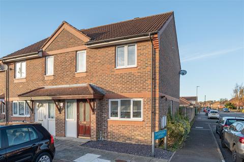 2 bedroom house for sale, Sandringham Gardens, Bishop's Stortford