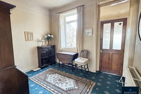 2 bedroom terraced house for sale, Bradford Road, Birkenshaw