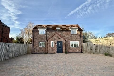 3 bedroom detached house to rent, Manor Lane, Shelford, Nottingham